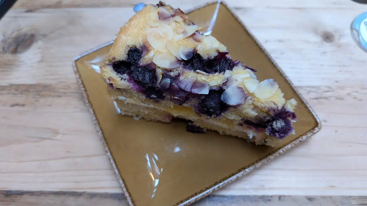 Artisan Bakery bakes